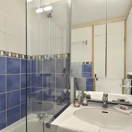 Onyx - Pour 4 Personnes 16 *