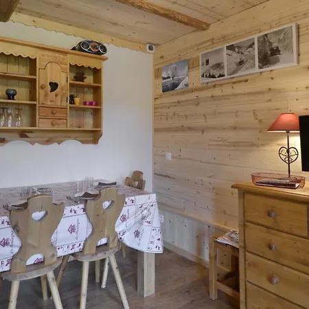 Résidence Onyx - Chaleureux Et Confort · Accès Direct Aux Pistes · Vue Pistes Mae-3616 * Macot-la-Plagne